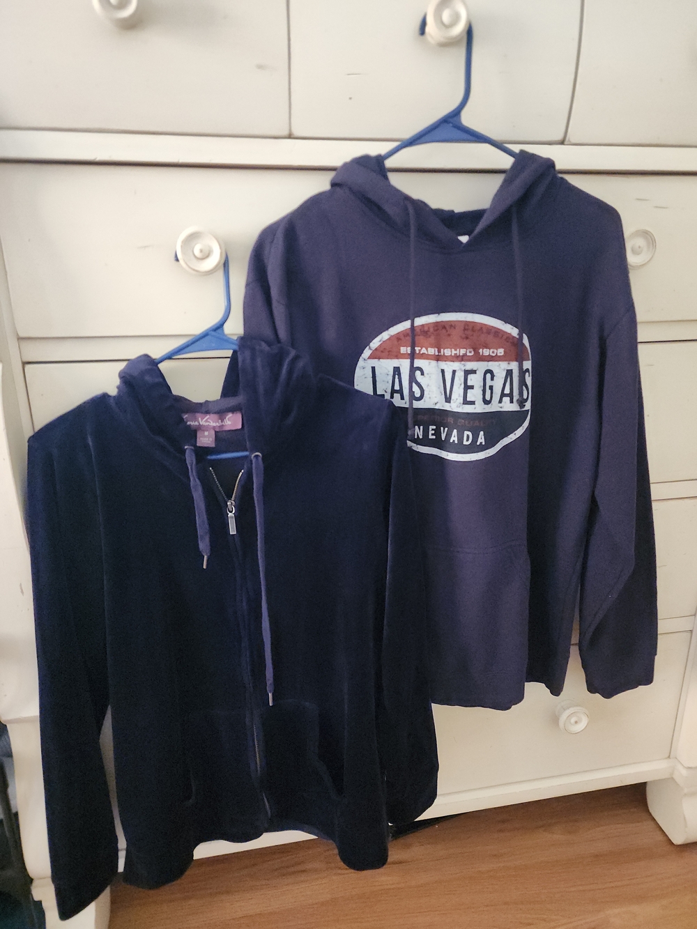 Women's Bundle Like New Navy Blue Hoodie Jackets -Las Vegas Graphic & Zip Jacket